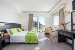 Olympia Sun Hotel, Фалираки