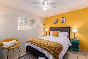 Sunset ASU Private Pool Updated Kitchen Baths, Темпе