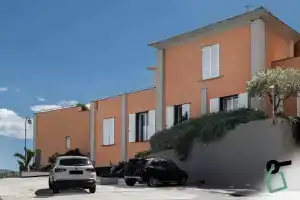 Hotiday Arenzano Pineta, Аренцано