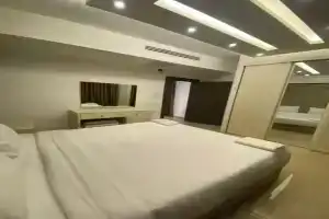 Charming 1 Bedroom Apartment in Amman's Heart, Амман