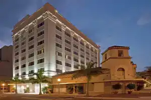 The Banyan Hotel Fort Myers, Tapestry Collection by Hilton, Форт-Майерс