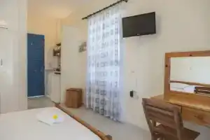Thanasis Studios, Лигия