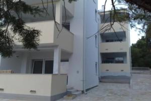 Apartments President, Новаля