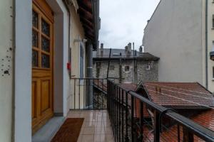 Le 37 Private apartment, Анси