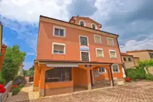 Апартаменты «Denis 19», Фажана