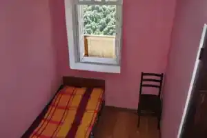 Guest House Khalde - Century House of Larisa, Местиа