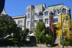 Hotel «La Residence du Voyageur», Монреаль