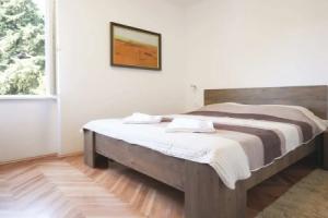 Apartment Goge - One-bedroom Apartment With Balcony, Дубровник