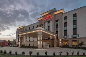Hampton Inn & Suites Dallas/Plano Central, Плано
