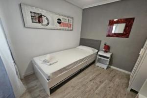 Beach Escape for 6 in Benidorm, Бенидорм