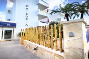 Apartamentos Mallorca SL, Кала-Бона