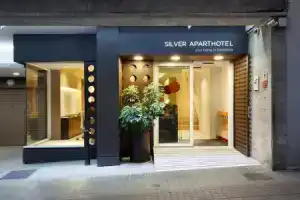 Aparthotel Silver, Барселона