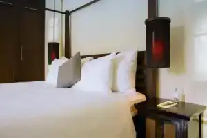 Two Villas Holiday Oriental Style Nai Harn Beach, Най Харн