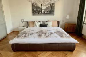 Villa Landenberger Outlet City Metzingen, Метцинген