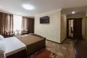 Hotel Druzhba, Покровск