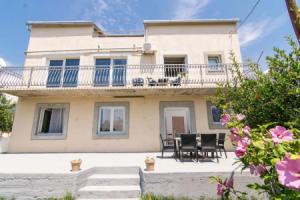 Apartmani Dolores, Kaštel Kambelovac