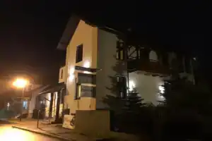Gimnazjalna 5 - Apartamenty i pokoje w Centrum Zakopanego, Закопане