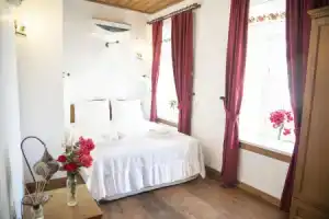 Taşdelen Hotel, Алачати