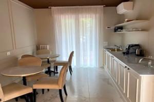 Apartment Rooms Luxury SIANO Joseph, Римини