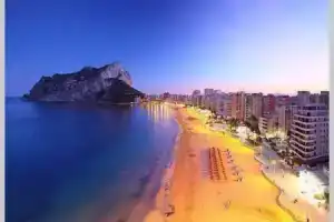 CASA TORRE Y SOL with big terrace & swimming pool, Торревьеха