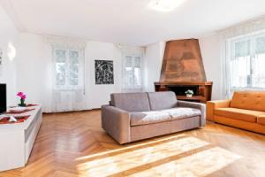 Graceful Holiday Home in Toscolano Maderno with Garden, Тосколано-Мадерно