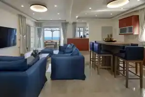 Soultouch Villa, Перисса