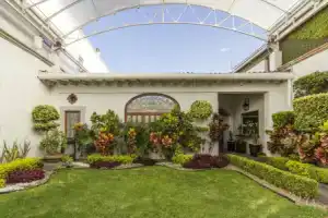 Отель «Dos Patios Querétaro Curamoria Collection», Керетаро