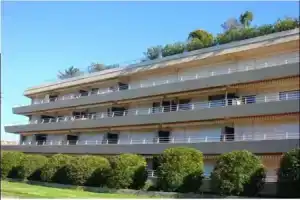 Studio in Saint-tropez, With Pool Access - 800 m From the Beach, Сен-Тропе
