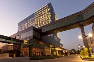 Sheraton Grand Bangalore Hotel at Brigade Gateway, Бангалор
