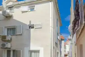 Apartment With 2 Rooms In Baška Voda, With Wonderful Sea View, Furnish, Башка Вода