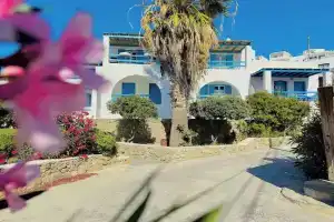Stylish 2 Bd Escape Apt at Ornos Beach, Орнос