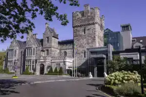 Clontarf Castle Hotel, Дублин