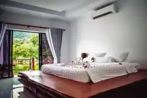 Mafiya Resort, Кох Ронг