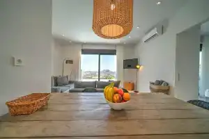 Villa Filios - 3 Bedroom Villa With Infinity Pool, Плакиас