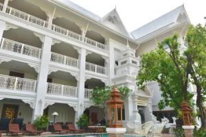 White Boutique Hotel and Spa, Чианг Май