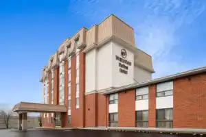 Destination Inn Waterloo, Китченер