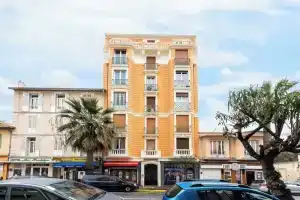 Cozy Apartment Juan-les-pins - 300m Beach, Антиб