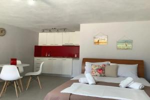 Sunny Studio Iraklitsa, Ираклица