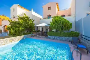 Villa Ikaros in Plaka, Алмирида