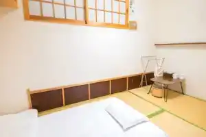 Guest House Wakabaya, Такамацу