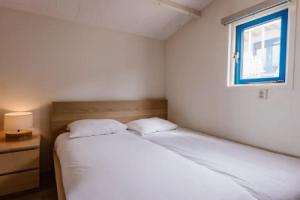 Beach House in Wijk aan Zee With Sea Views, Иджмуиден аан Зее