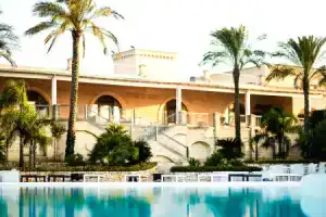 Отель «Relais Masseria Caselli», Каровиньо