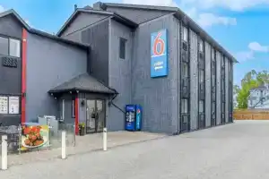 Motel 6 Niagara Falls, ON – Near the Falls, Ниагара-Фоллс
