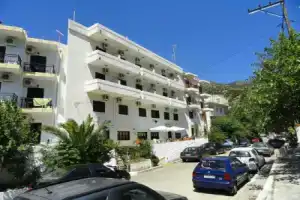 Oinoi Hotel, Агиос Кирикос