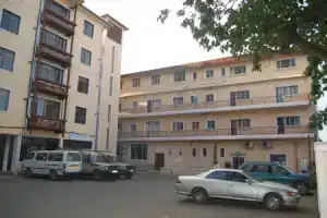 New Safari Hotel, Аруша