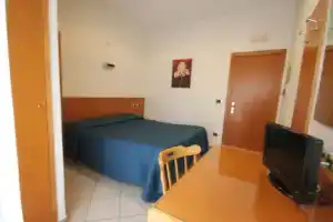 Hotel «Zara Napoli», Неаполь