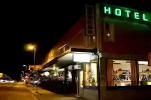 Hotel Aveny, Евле