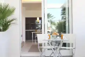 Soglow Business Class Hotel, Мольфетта