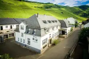 Gastehaus C H Berres, Ирциг