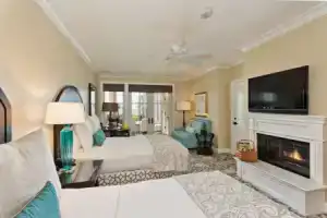 Beach Village at The Del, Curio Collection by Hilton, Сан-Диего